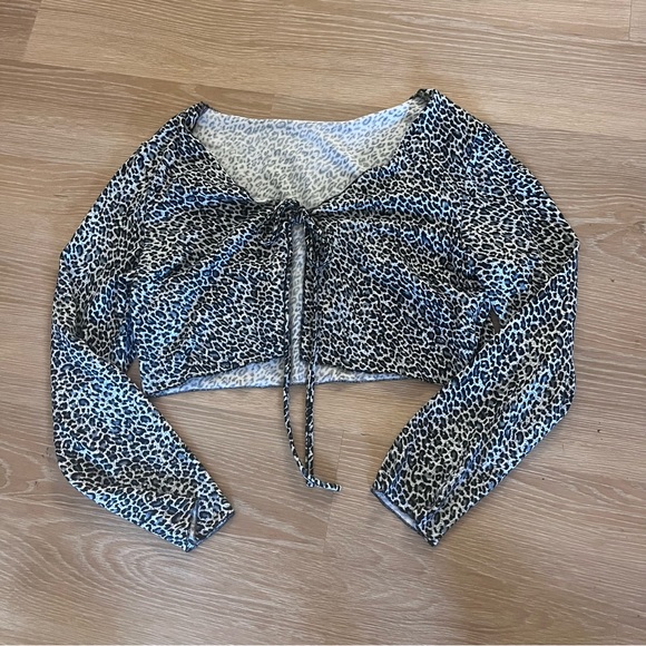 SHEIN Tops - SHEIN cheetah long sleeve tie top